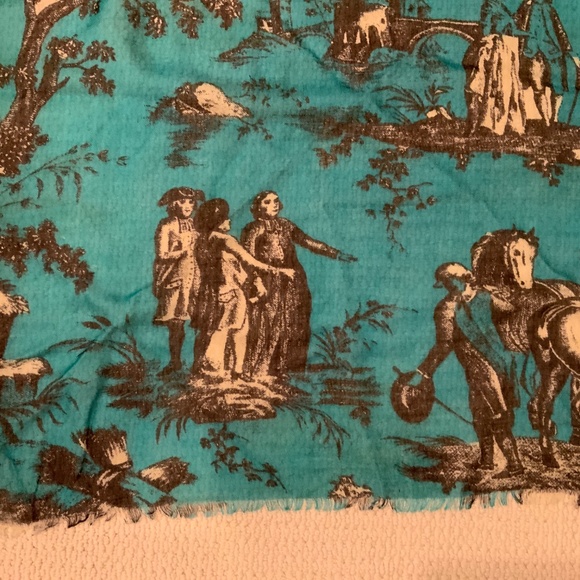 Oscar de la Renta Scarf/Shawl - Picture 2 of 3